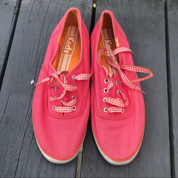 Keds Flats - Picture 2 of 3